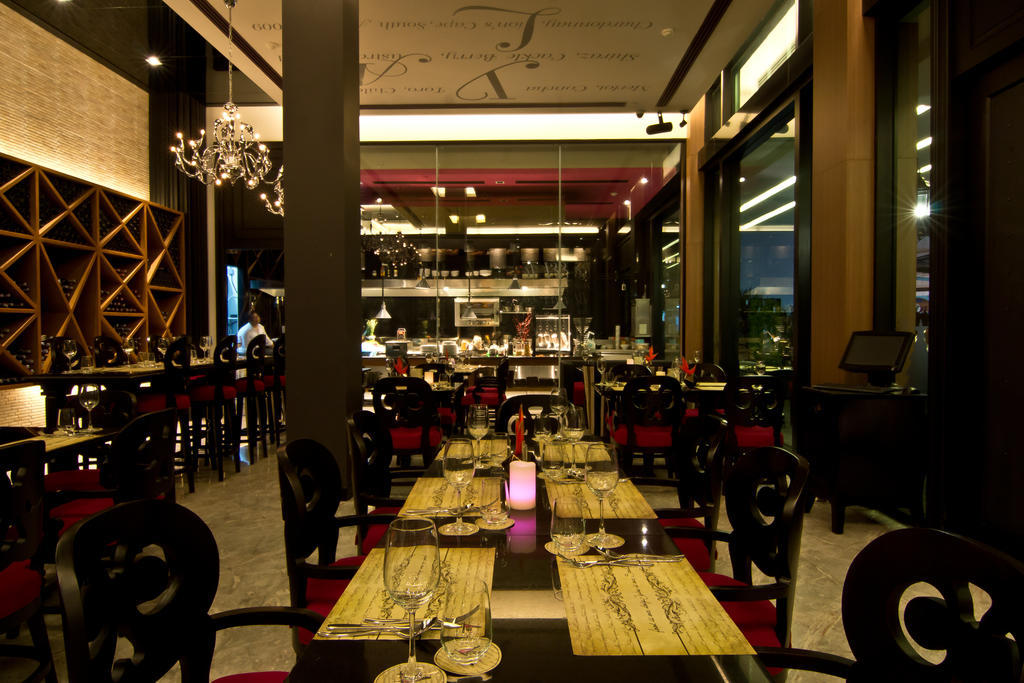 Tsix5 Hotel Pattaya Εξωτερικό φωτογραφία